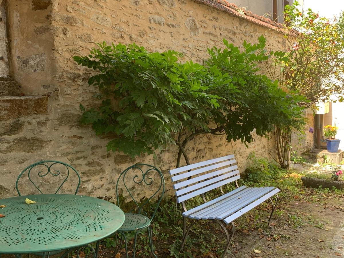 La Cour Pavee, T2 Lumineux, Cosy, Confort 55 M2 Saint-Léonard-de-Noblat 外观 照片