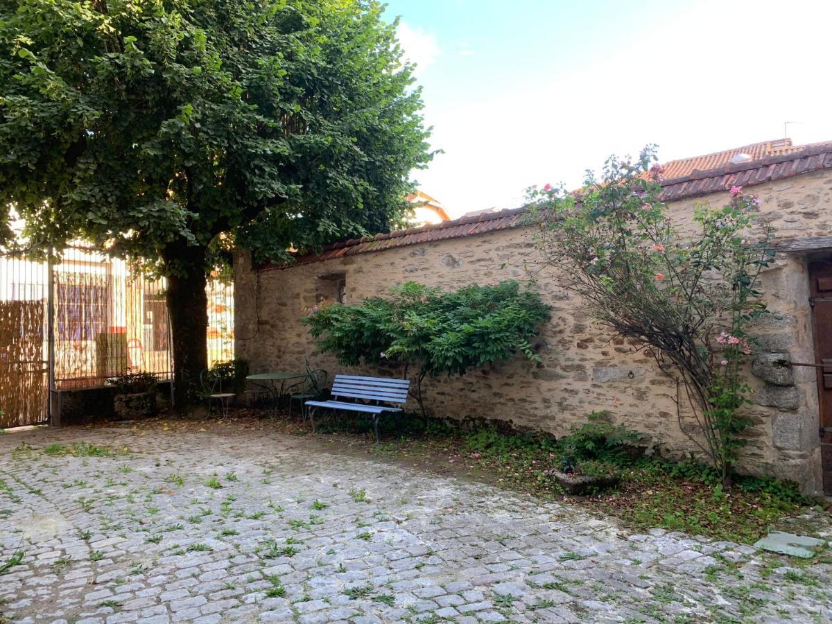 La Cour Pavee, T2 Lumineux, Cosy, Confort 55 M2 Saint-Léonard-de-Noblat 外观 照片
